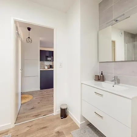 In With Kitchen Apartment Royan